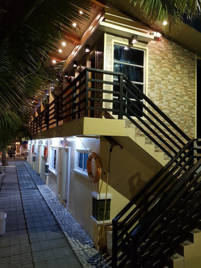 厄瓜尔多度假村 Calapan 外观 照片